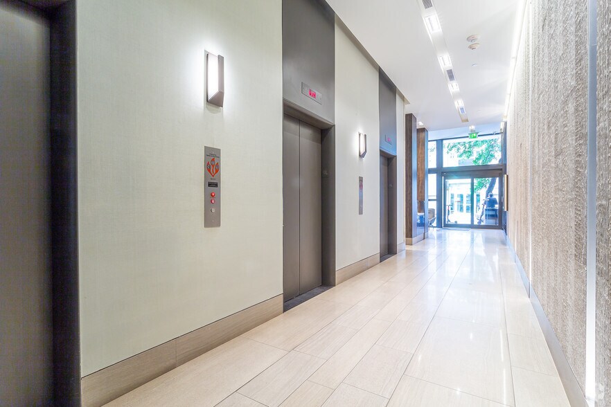 More Photos Of 14 NE 1st Ave, Miami Office For Sale