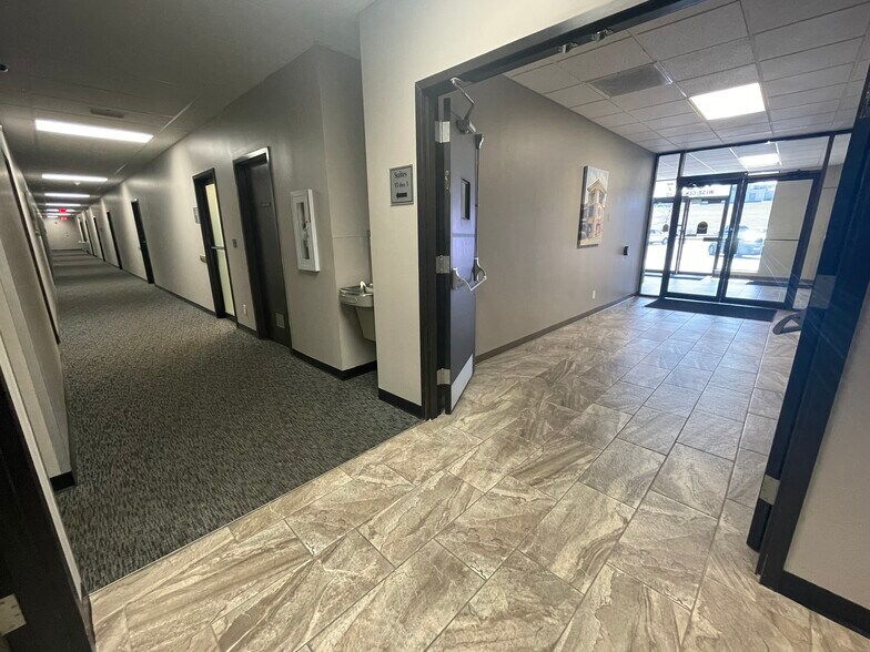 More Photos Of 13057 W Center Rd, Omaha Office For Lease