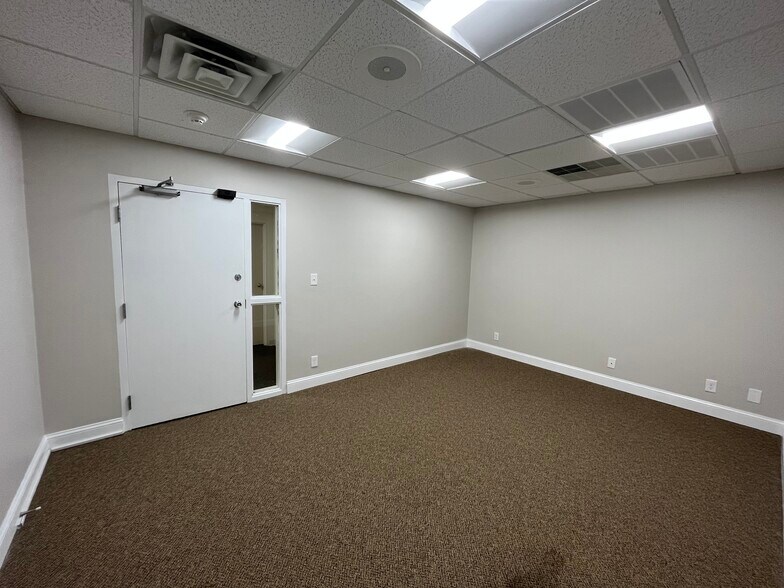 More Photos Of 225 Boston St, Lynn Medical For Lease