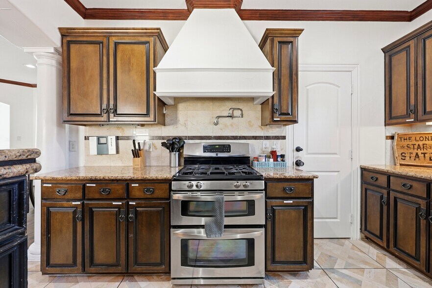 More Photos Of 5100 Mission Ave, Dallas Apartments For Sale