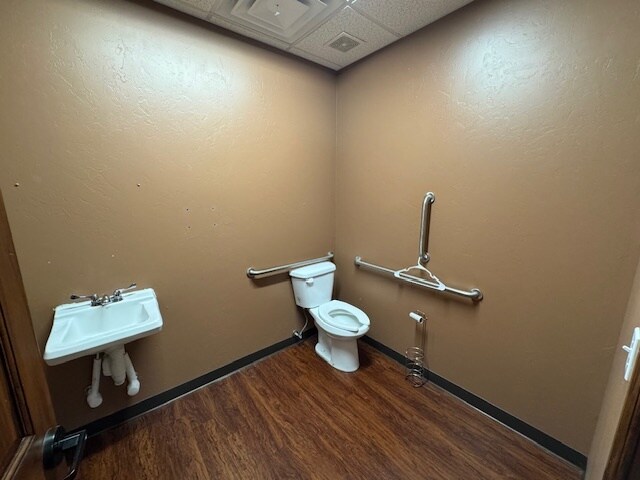 More Photos Of 1904 W Broadway Ave, Sulphur General Retail For Lease