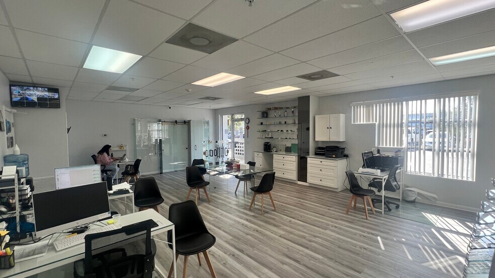 More Photos Of 6225 E 21st St, Bradenton Industrial For Sale