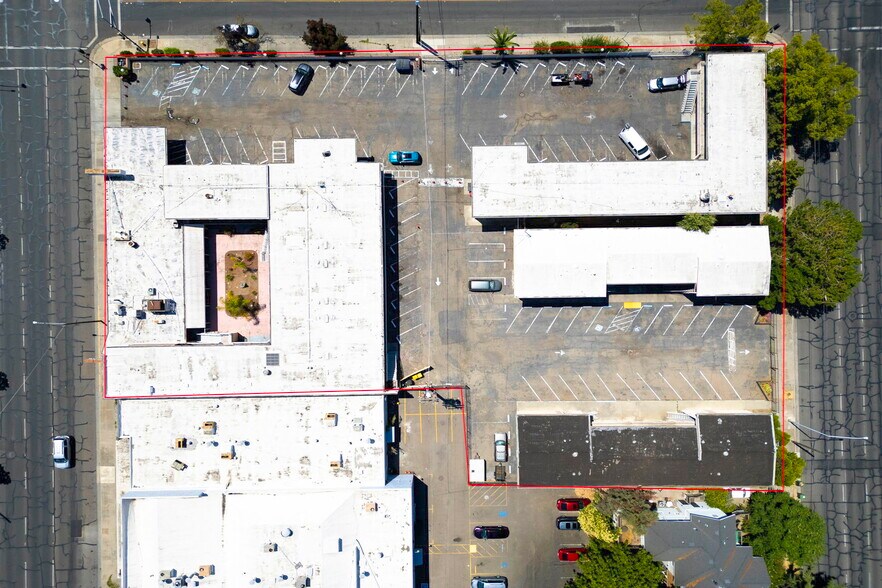 More Photos Of 1005 N El Dorado St, Stockton Hotel For Sale