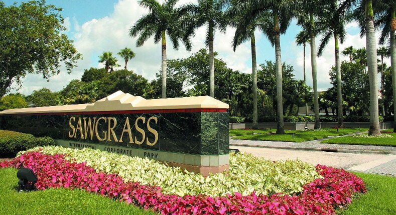 More Photos Of 440 Sawgrass Corporate Pky, Sunrise Office For Sale