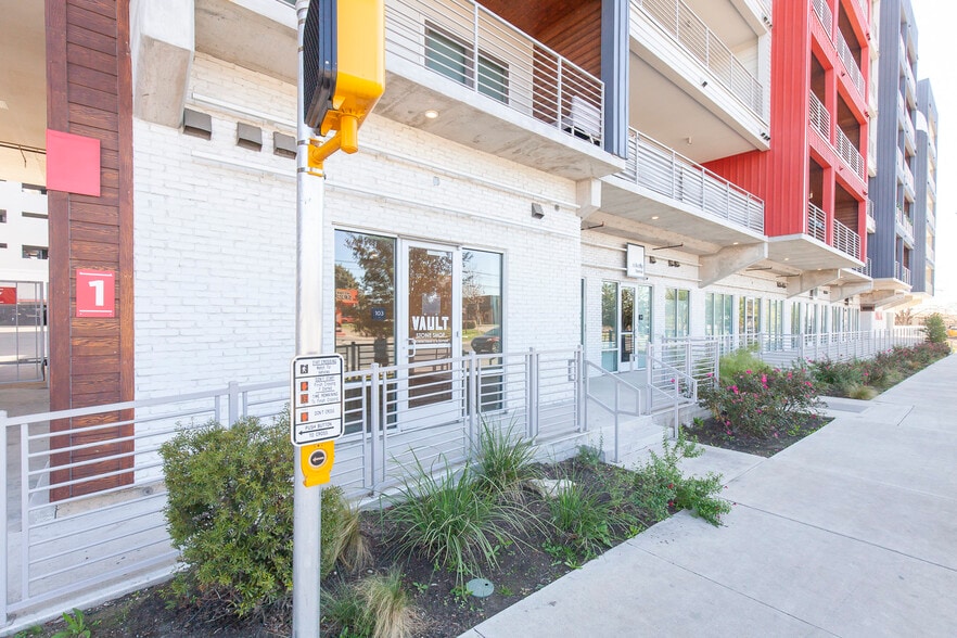 More Photos Of 4361 S Congress Ave, Austin Apartments For Sale