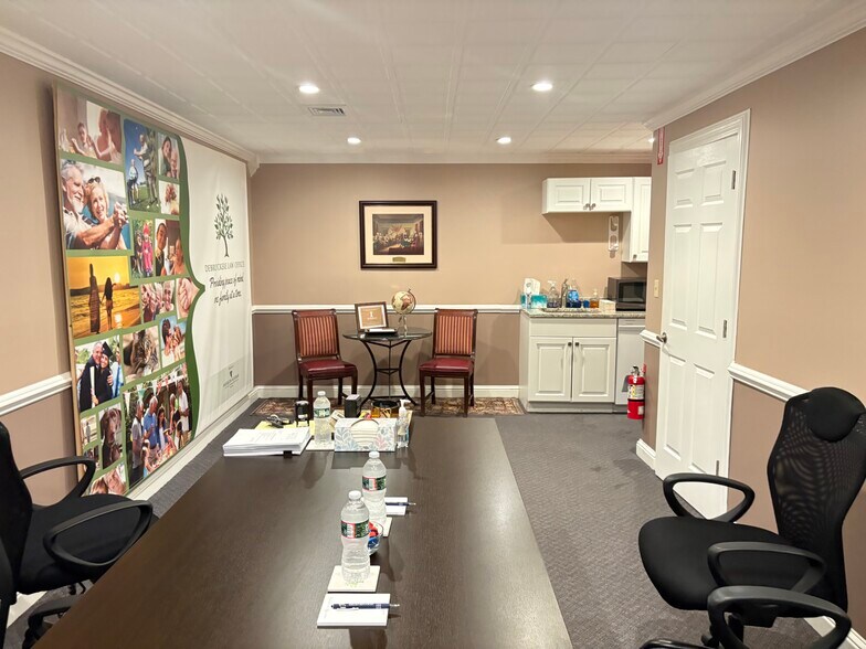 More Photos Of 76 Northeastern Blvd, Nashua Office For Sale