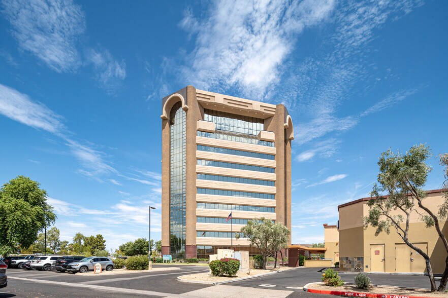 More Photos Of 2800 N 44th St, Phoenix Office For Sale