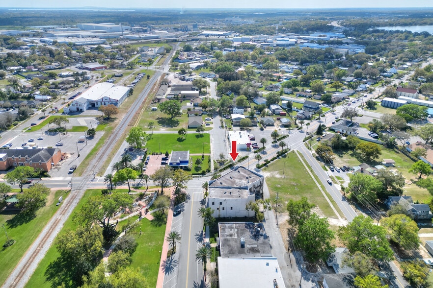 More Photos Of 206 Pilaklakaha Ave, Auburndale Apartments For Sale