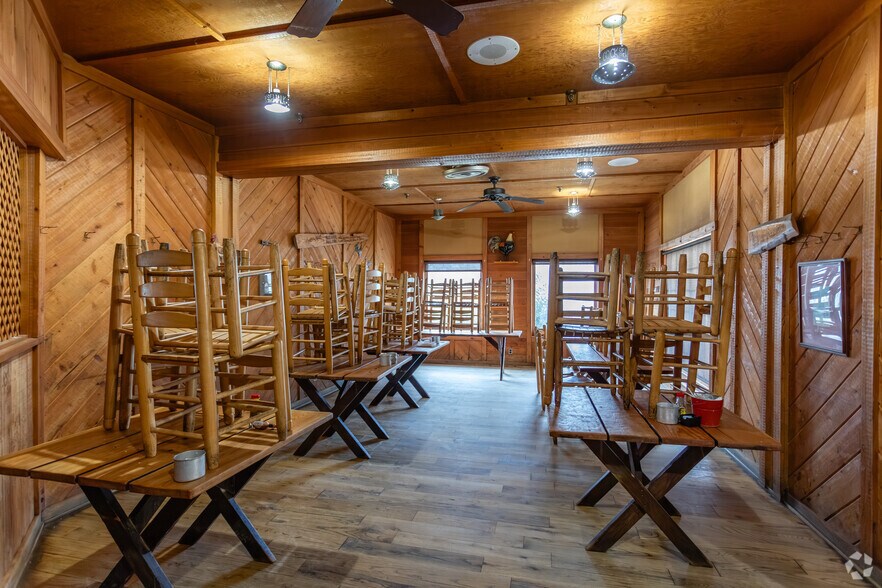 More Photos Of 2624 Music Valley Dr, Nashville Restaurant For Sale