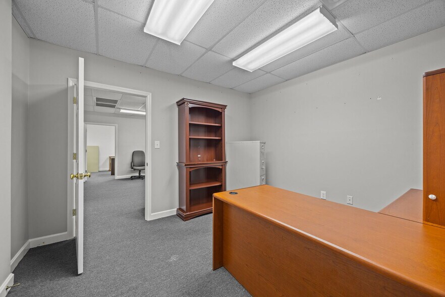More Photos Of 201 4th St, Walnut Cove Office For Sale