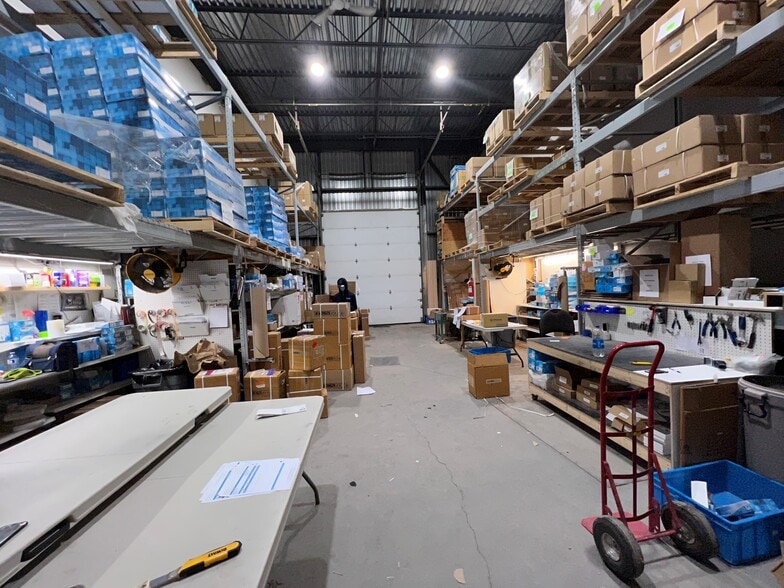 More Photos Of 1300-1360 Rue Louis-Marchand, Beloeil Warehouse For Sale
