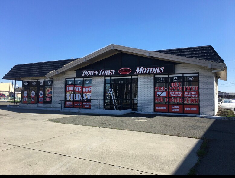 More Photos Of 1520 N Texas St, Fairfield Auto Dealership For Lease