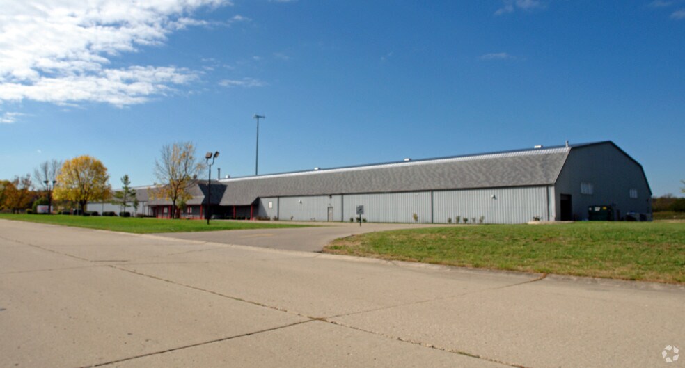 More Photos Of 10561 Success Ln, Miamisburg Skating Rink For Sale