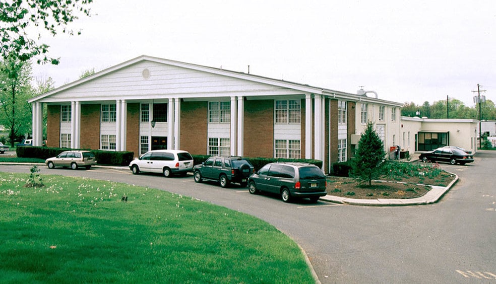 More Photos Of 3145 Bordentown Ave, Parlin Showroom For Sale