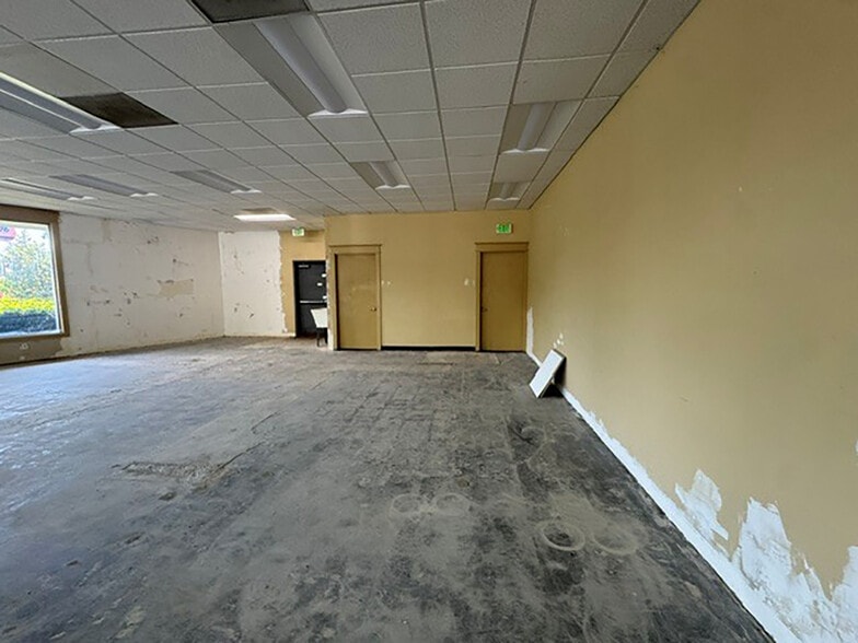 More Photos Of 8750 SW Citizens Dr, Wilsonville General Retail For Lease