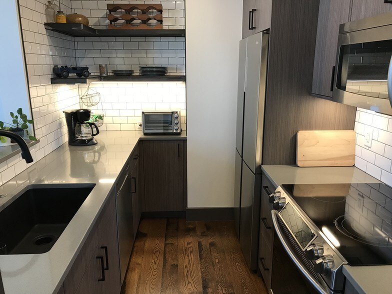 More Photos Of 320 Santa Fe Dr, Denver Office For Lease