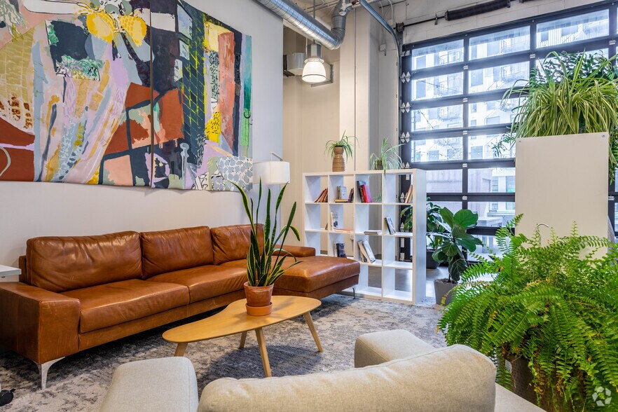 More Photos Of 440-500 W Broad St, Columbus Apartments For Lease