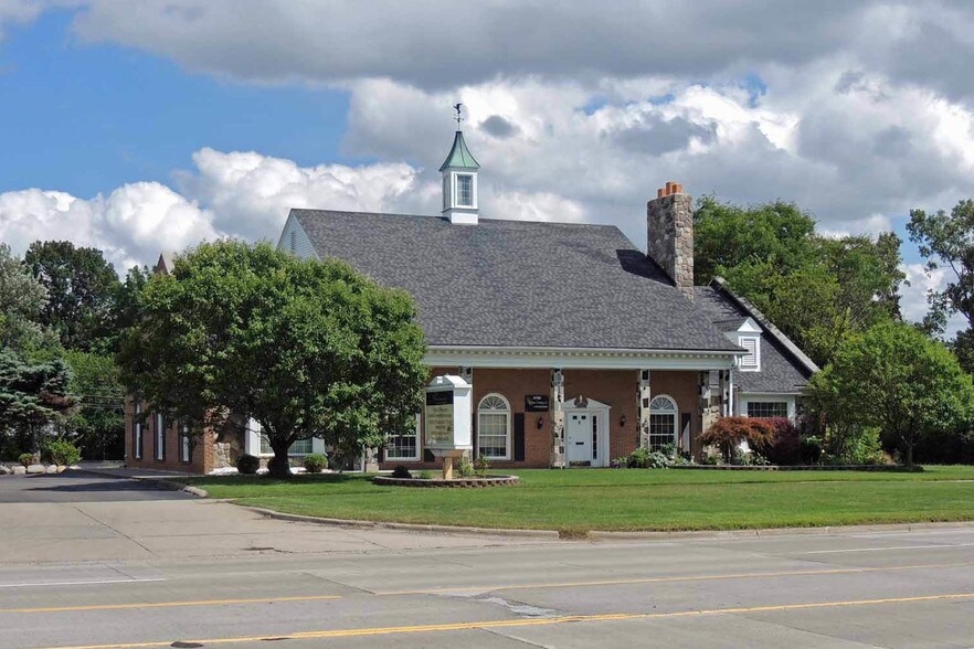 More Photos Of 4700 Rochester Rd, Troy Medical For Lease
