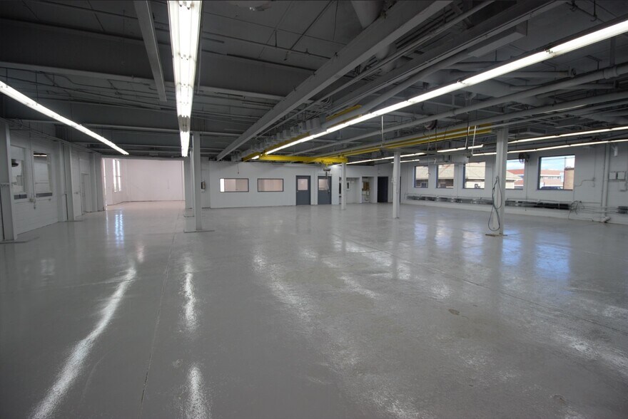 More Photos Of 1390 Mt Read Blvd, Rochester Manufacturing For Lease