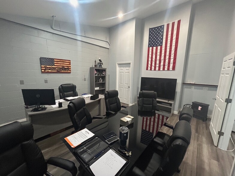 More Photos Of 8133 S State Route 48, Maineville Freestanding For Sale