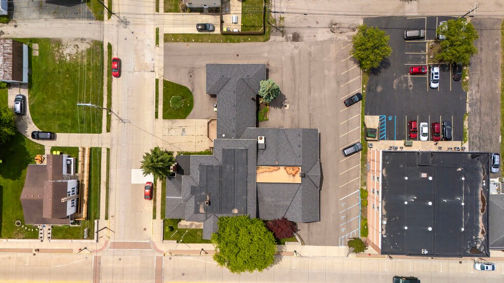 More Photos Of 209 N Main St, Belleville Medical For Sale