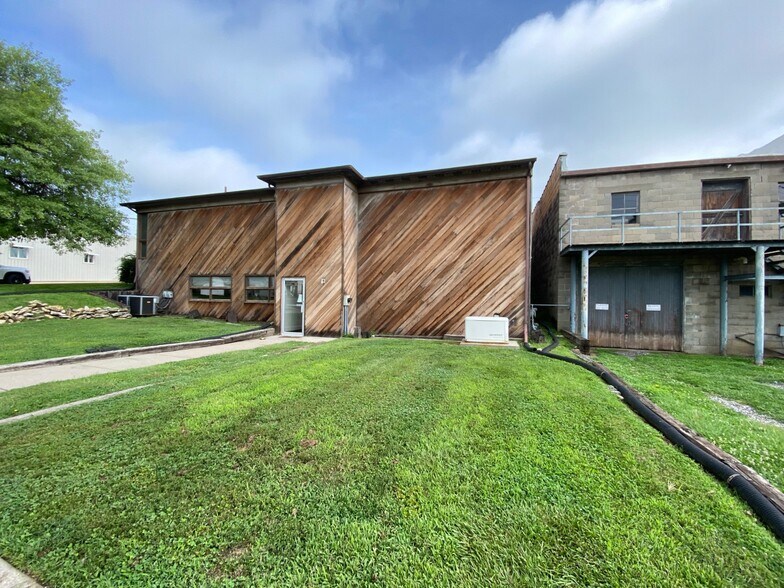 More Photos Of 421 Main St, Tarkio Medical For Sale