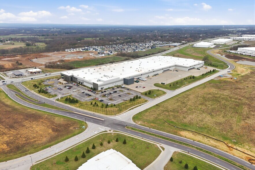 Primary Photo Of 100 River Ridge Pky, Jeffersonville Manufacturing For Lease