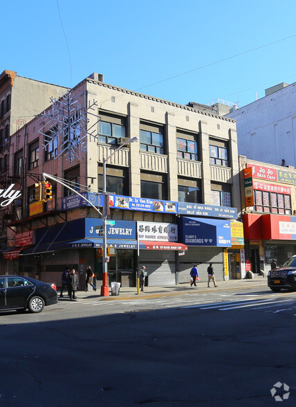 Primary Photo Of 199 Canal St, New York Storefront Retail Office For Lease