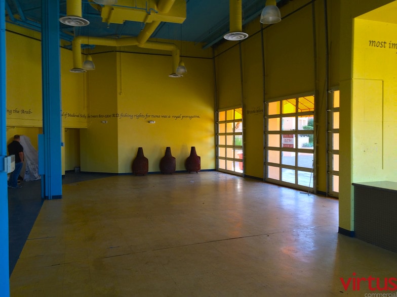 More Photos Of 30 Via Brianza, Henderson General Retail For Lease