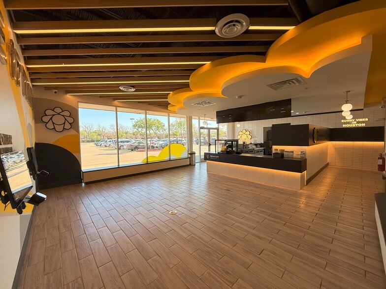 More Photos Of 3412 Highway 6, Sugar Land Storefront For Lease