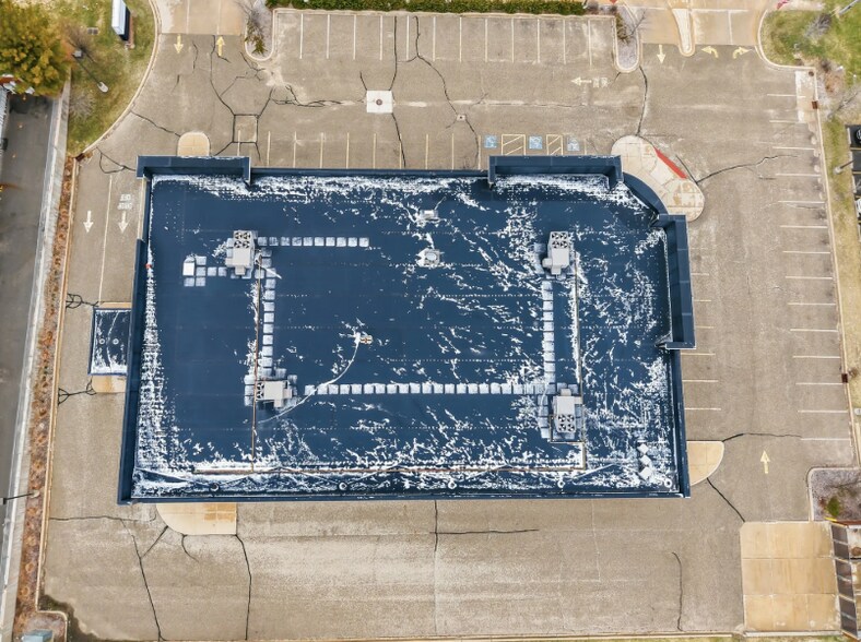 More Photos Of 4166 17 Mile Rd NE, Cedar Springs Drugstore For Sale