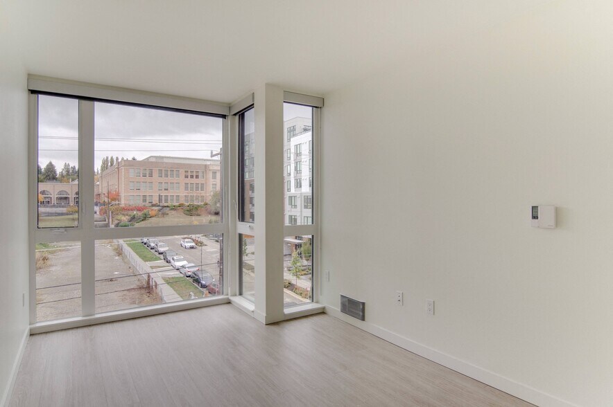 More Photos Of 1319 NE 65th St, Seattle Apartments For Sale