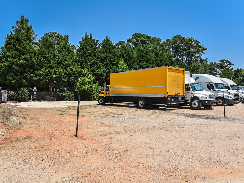 More Photos Of 5108 Western Blvd, Raleigh Land For Lease
