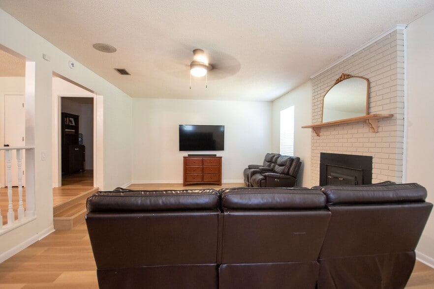More Photos Of 6120 New Jesup Hwy, Brunswick Apartments For Sale