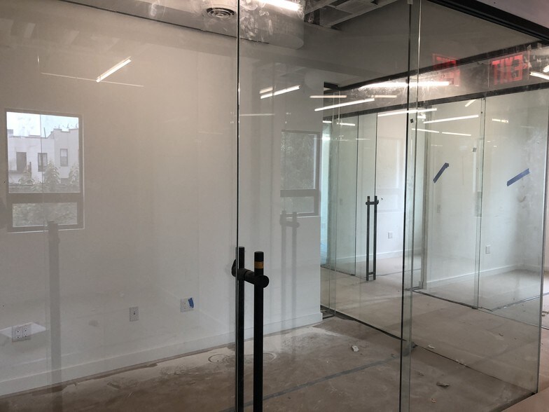 More Photos Of 839 Broadway, Brooklyn Freestanding For Lease