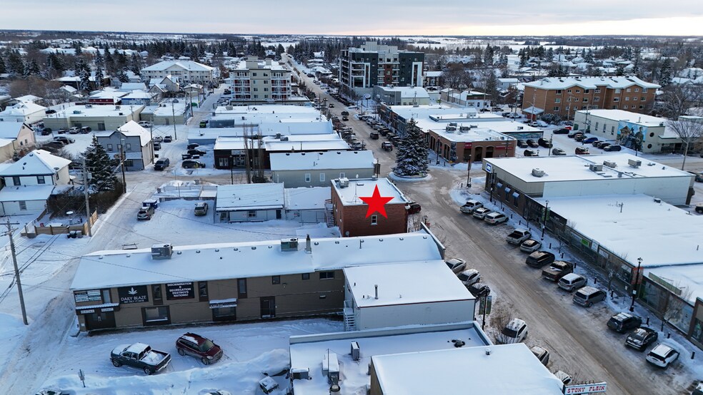 More Photos Of 5011 50 St, Stony Plain Storefront For Sale