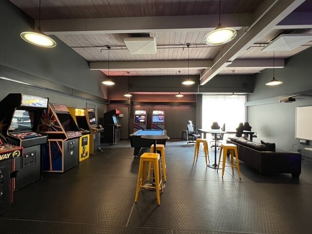 More Photos Of 40 E Broadway, Eugene Office For Lease