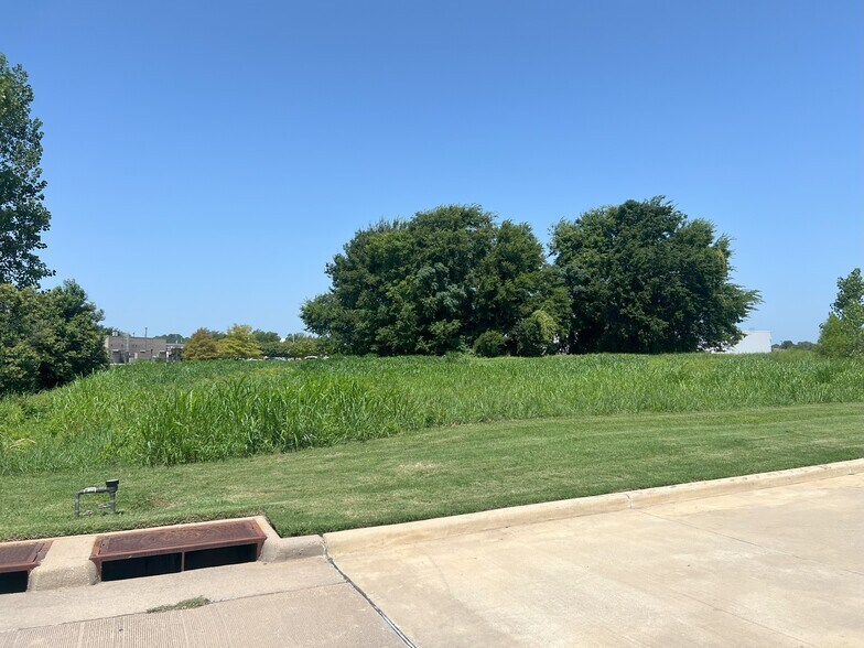 Primary Photo Of 6500 Eastbank St, Shreveport Land For Sale