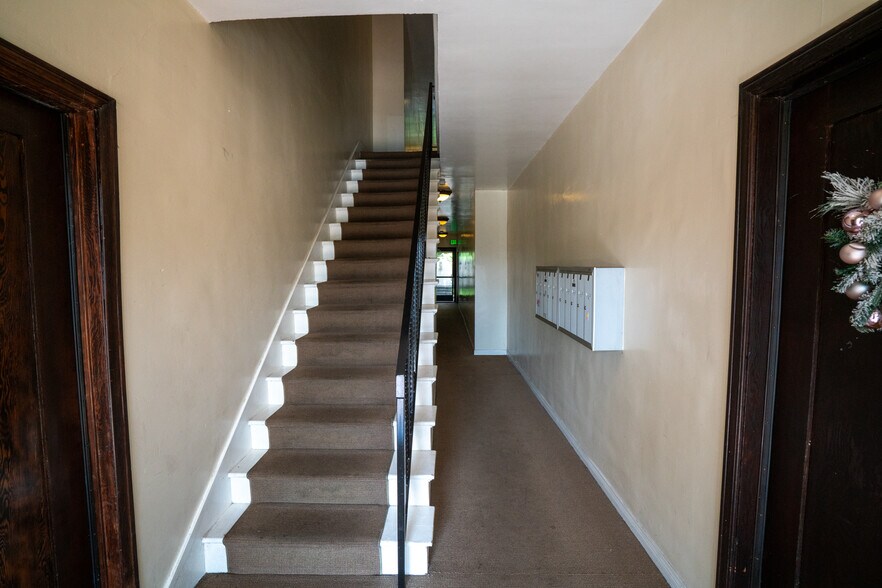 More Photos Of 1035-1039 Lime Ave, Long Beach Apartments For Sale