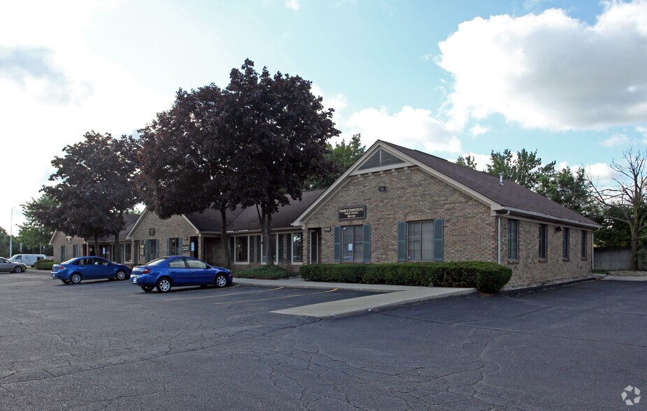 More Photos Of 9313-9333 N Haggerty Rd, Plymouth Office For Lease