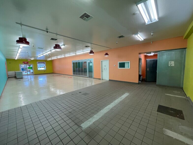 More Photos Of 526-530 E Cotati Ave, Cotati Unknown For Lease