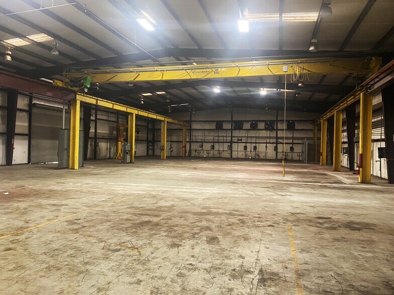 More Photos Of 2034 McAulty Rd, Houston Unknown For Lease