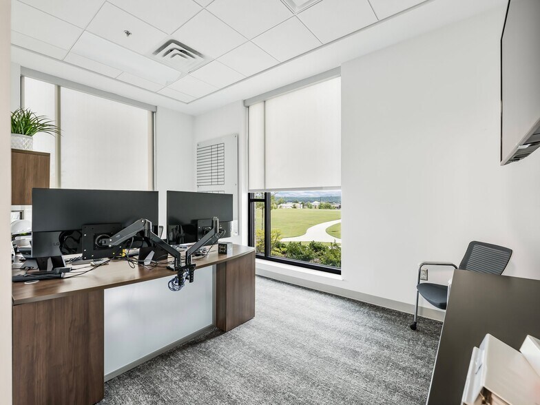 More Photos Of 100 Highpoint Park Way, Braselton Office For Lease