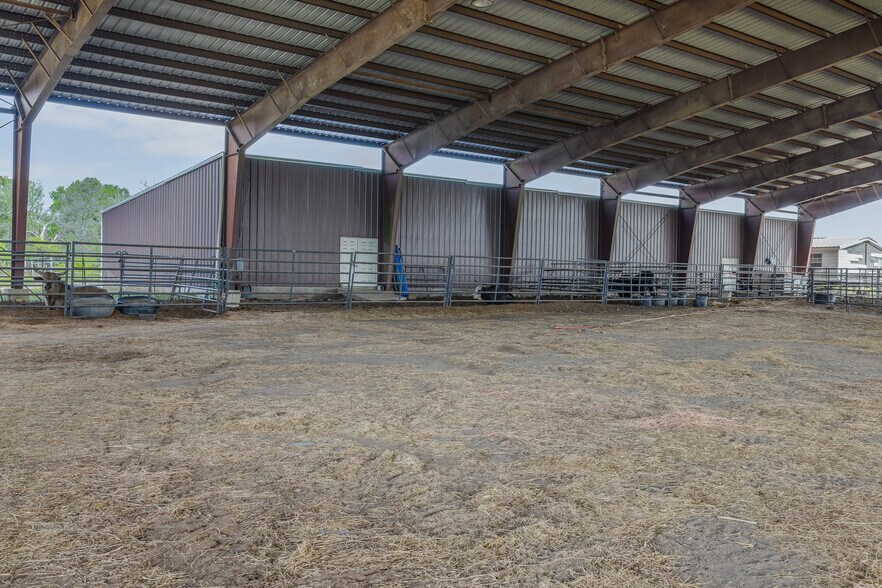 More Photos Of 8519 State Park Rd, Lockhart Land For Sale