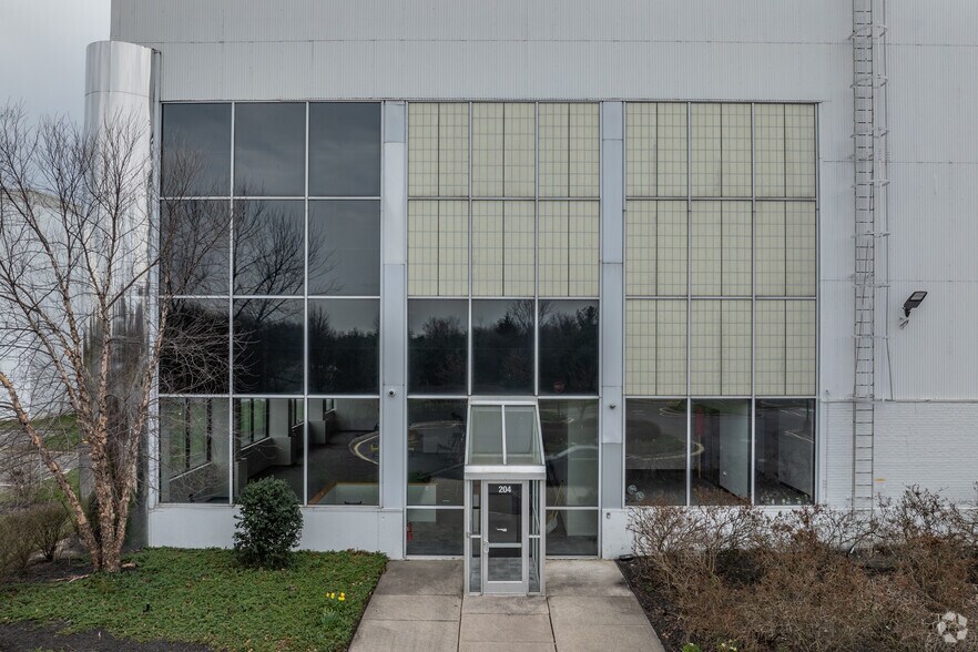 More Photos Of 200 Docks Corner Rd, South Brunswick Warehouse For Lease