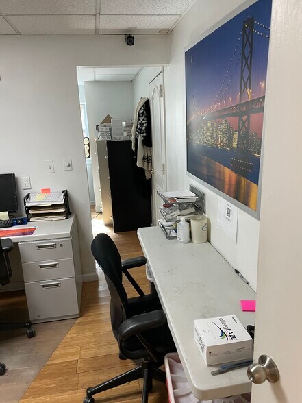 More Photos Of 120 E 36th St, New York Medical For Sale