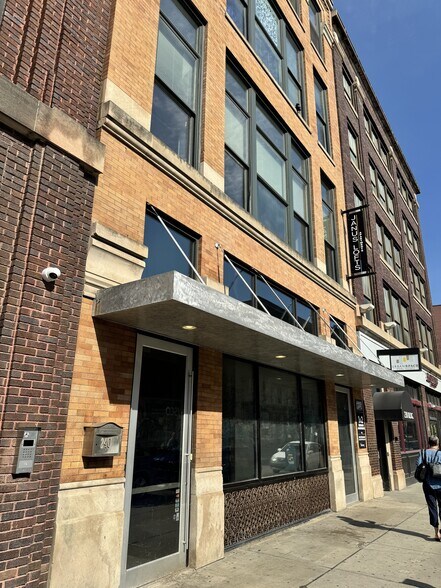 More Photos Of 240 S Meridian St, Indianapolis Apartments For Lease