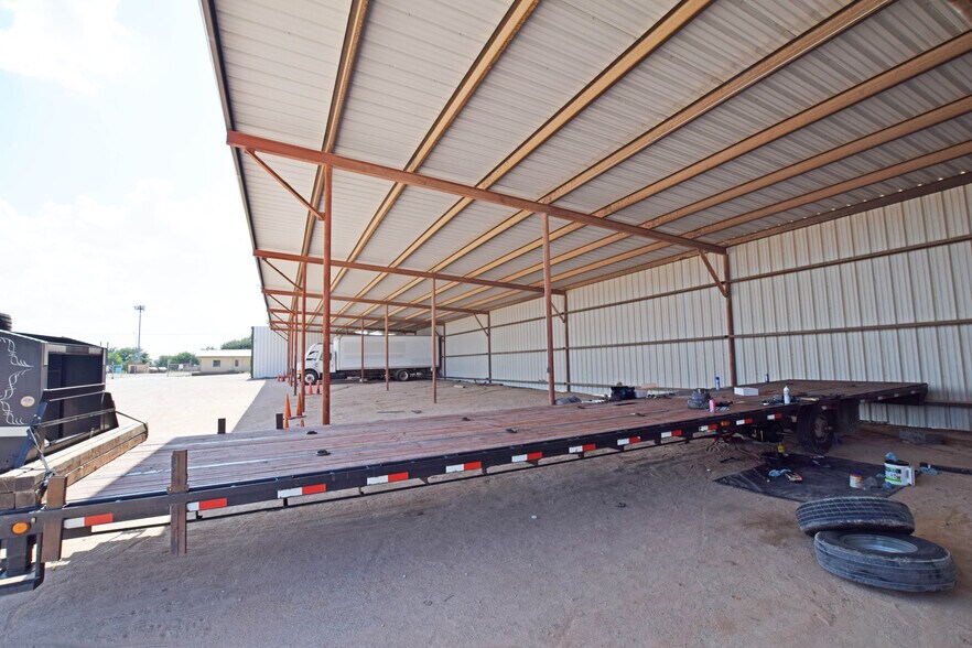 More Photos Of 4810 Andrews Hwy, Odessa Warehouse For Sale