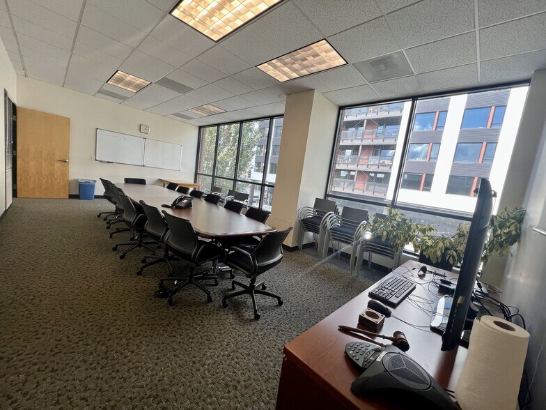 More Photos Of 400-438 E Burnside St, Portland Office For Lease