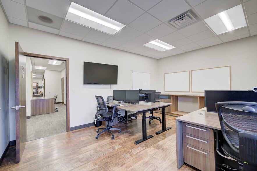 More Photos Of 351 Evergreen Dr, Bozeman Office For Sale